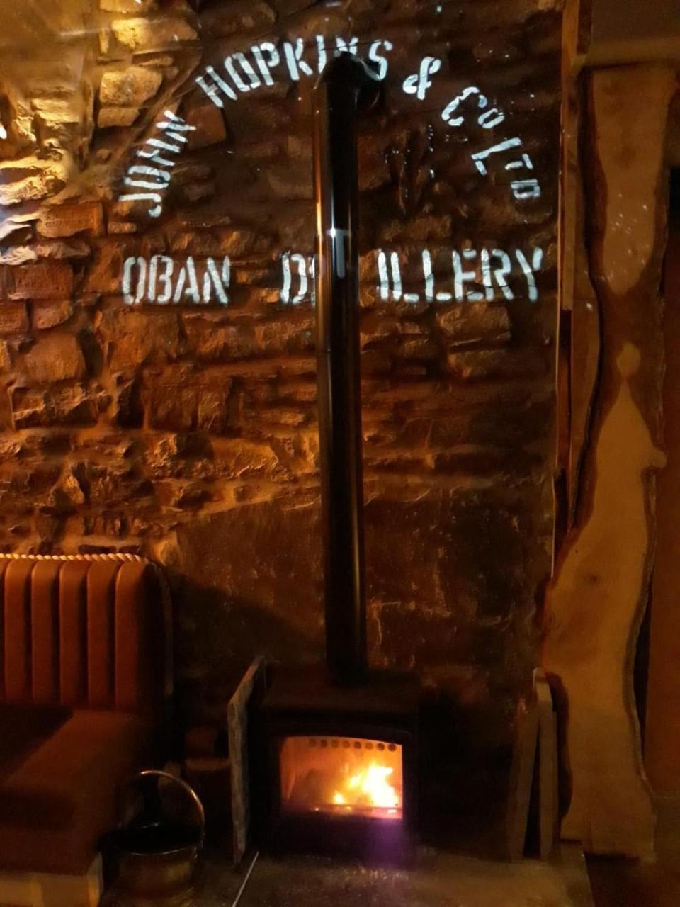 The Whisky Vaults Hotel Oban Ngoại thất bức ảnh
